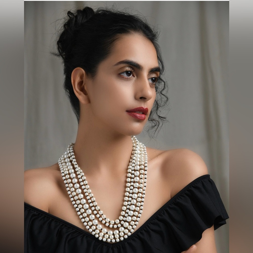 Layered Pearl Necklace NWT